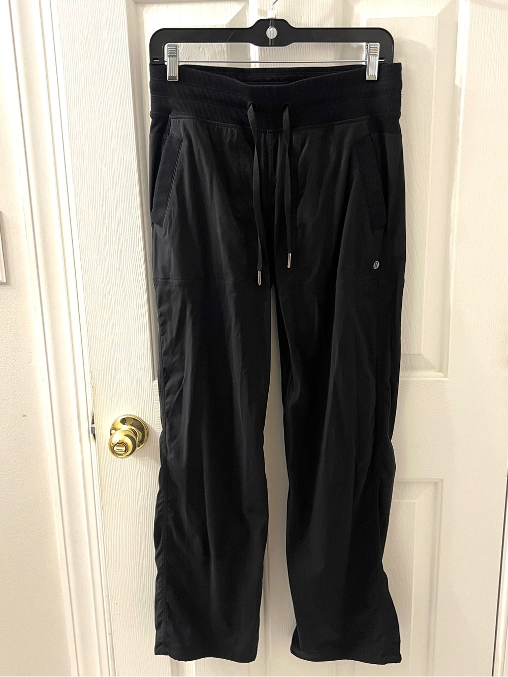 Lululemon Women’s Black Stretch Straight Leg Elastic Waist Pull On Pants Size 6